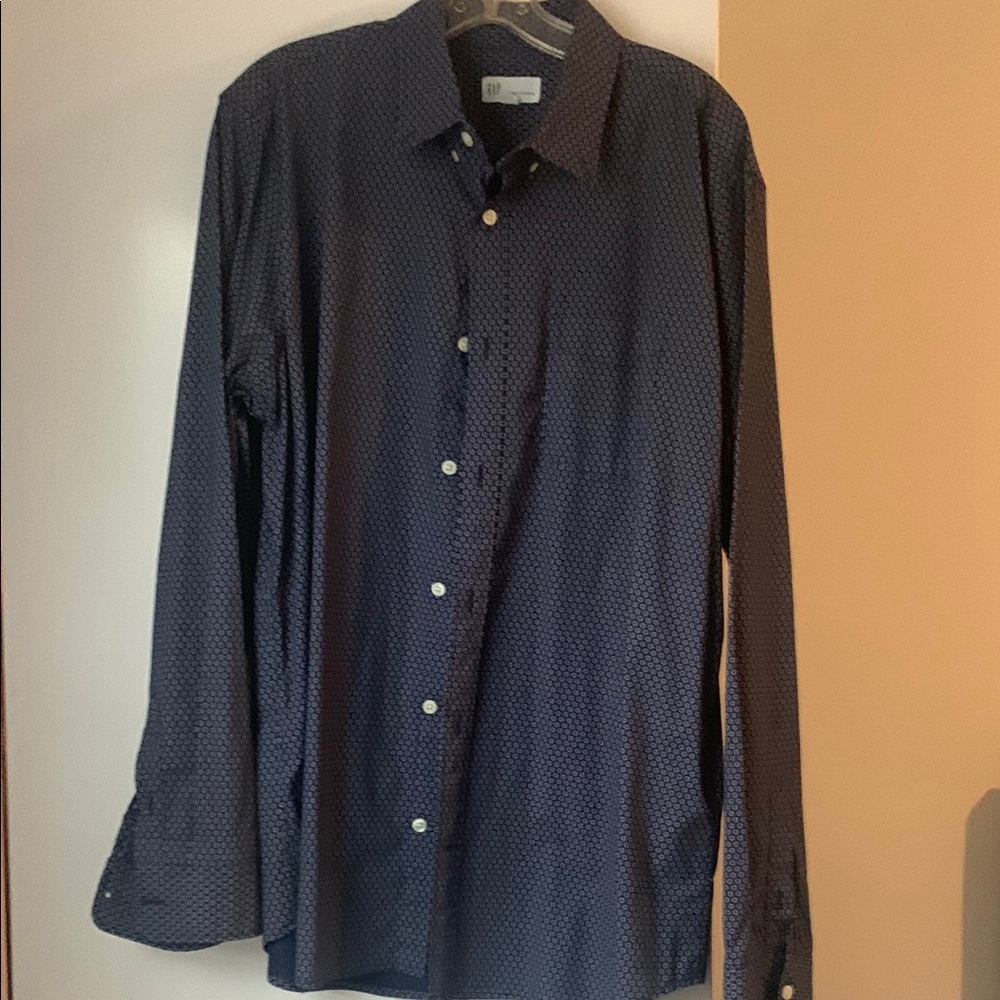 Men's Navy Blue Button-Up Shirt